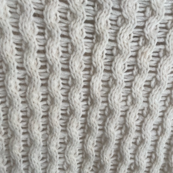 American Eagle Outfitters Cable Knit Cardigan Shawl Collar Pockets Cream XS/S‎ - Picture 8 of 10
